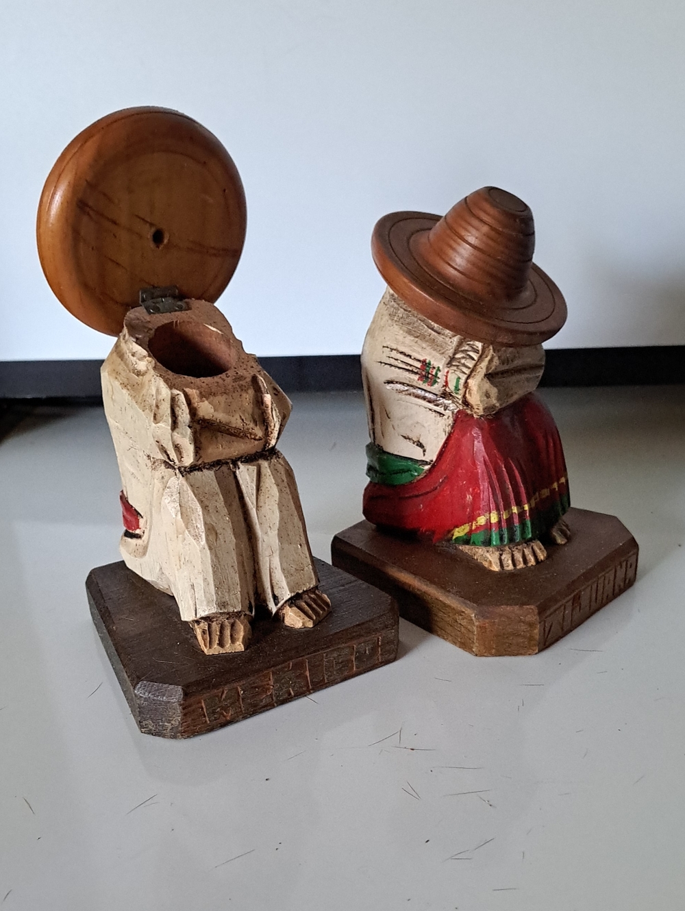 Pair Vtg Mexican Hand Carved Bookends/figurines Siesta Couple Hidden Stash